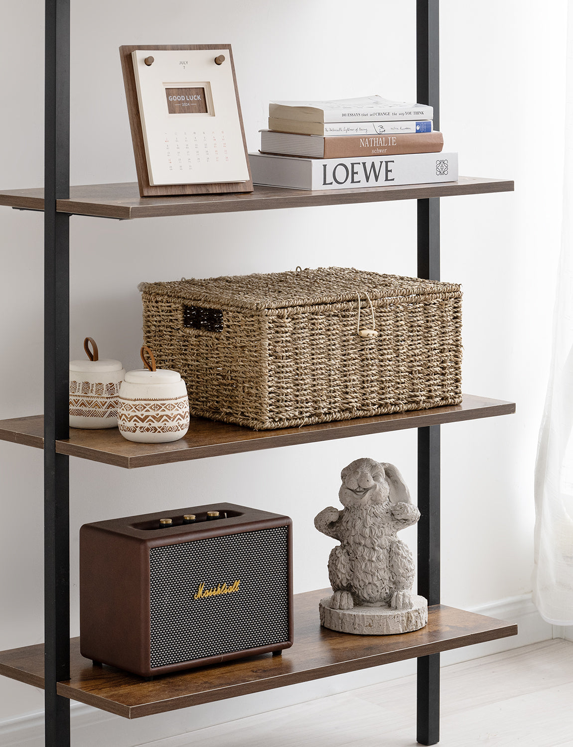 Wicker Basket with Lid and Built-in Handles, Storage Basket for Organizing