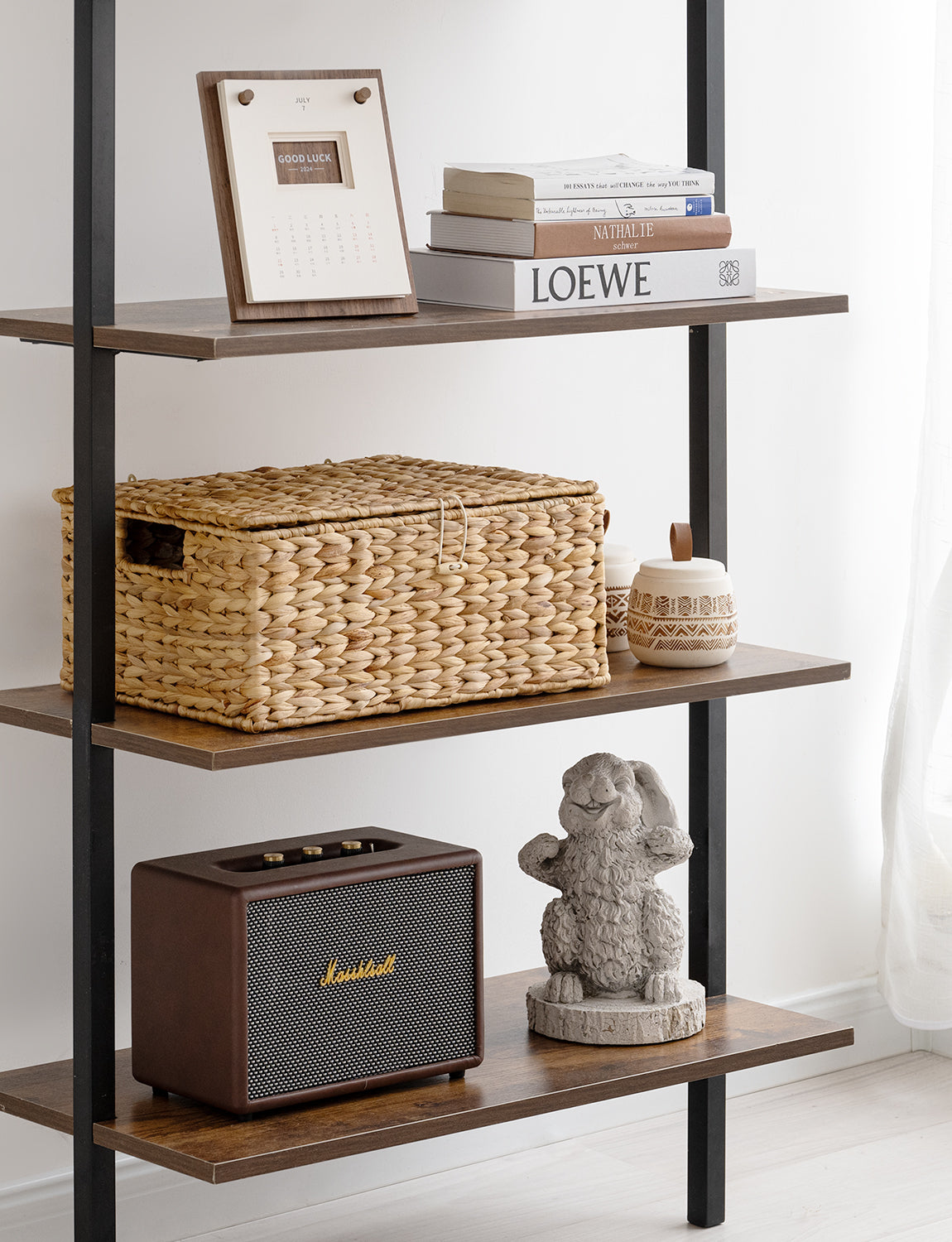 Wicker Basket with Lid and Built-in Handles, Storage Basket for Organizing