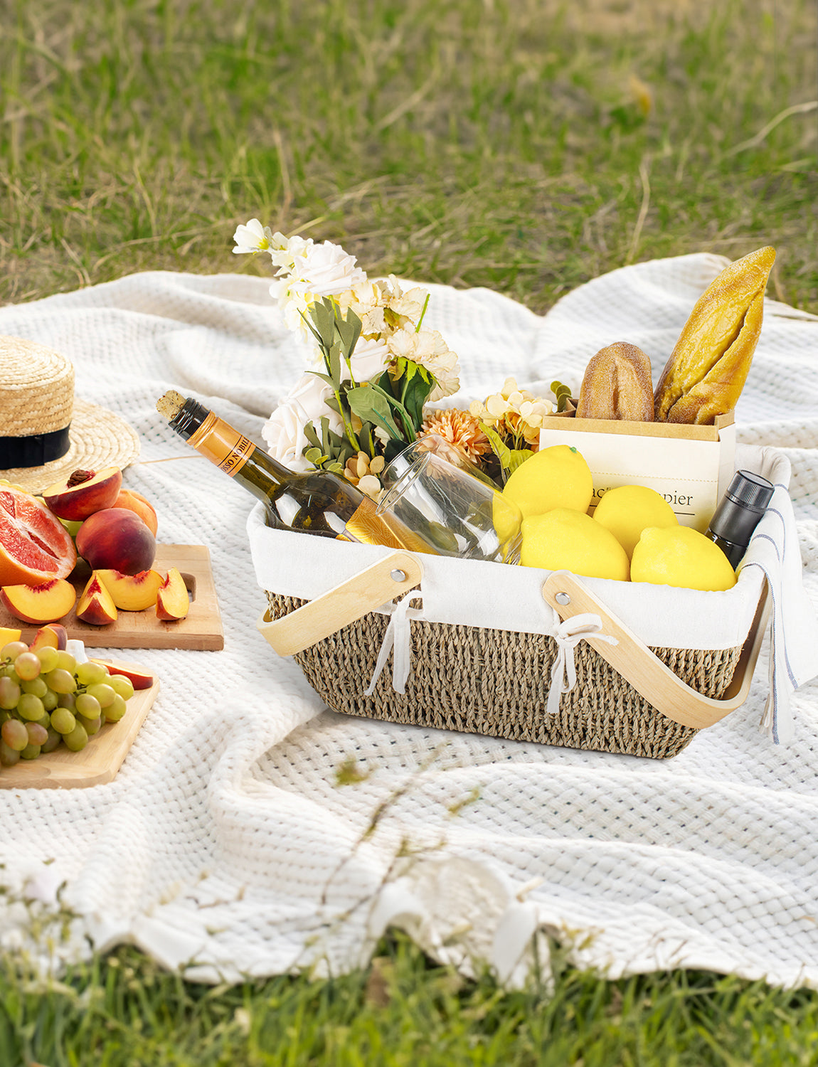 Wicker Basket with Washable Linner