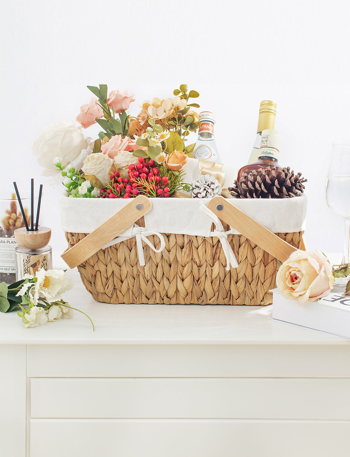 Wicker Basket with Washable Linner