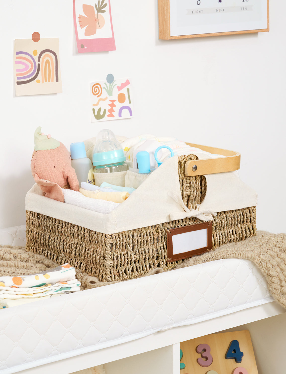 Wicker Diaper Caddy Organizer, Baby Diaper Caddy Basket with Liner
