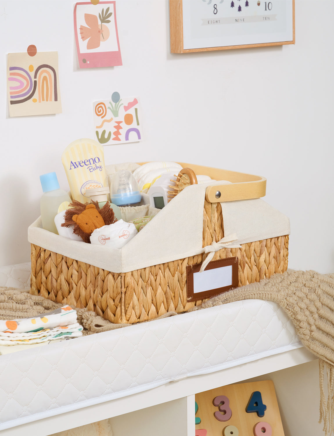 Wicker Diaper Caddy Organizer, Baby Diaper Caddy Basket with Liner
