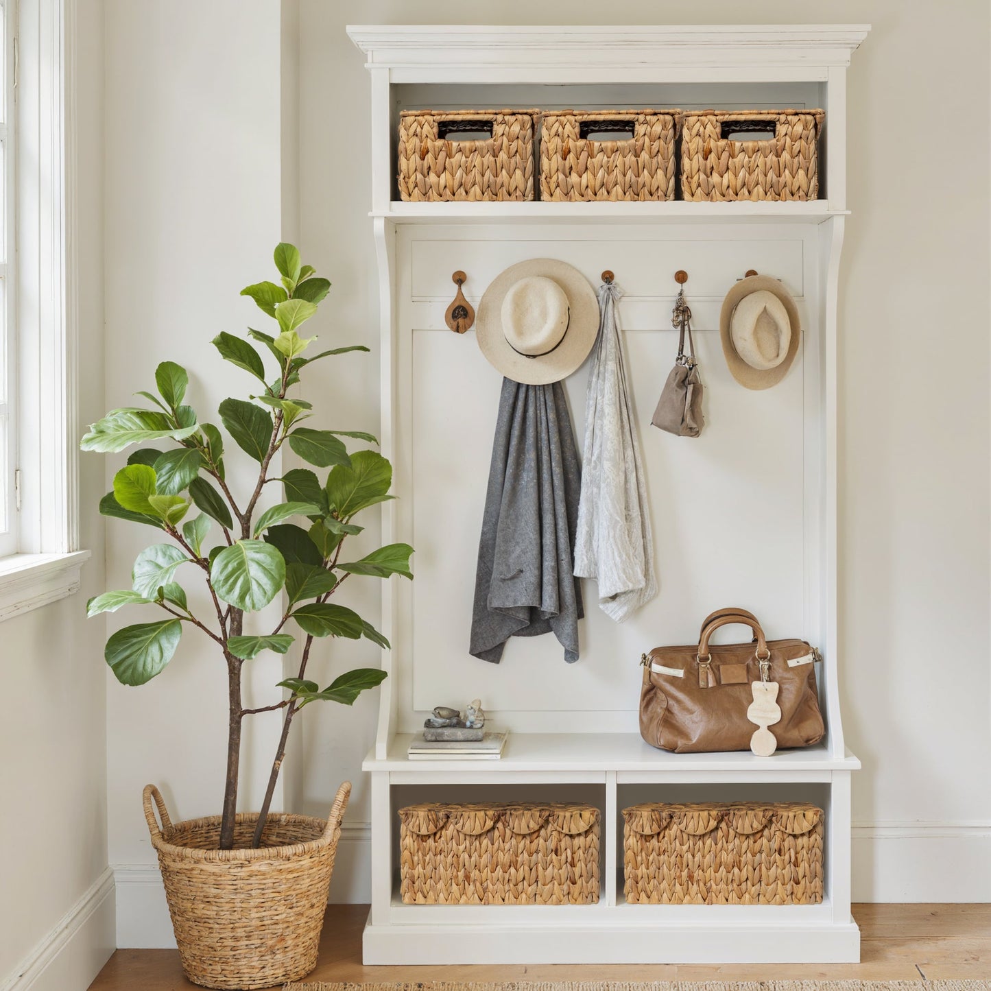 Scalloped Edge Wicker Basket with Lid
